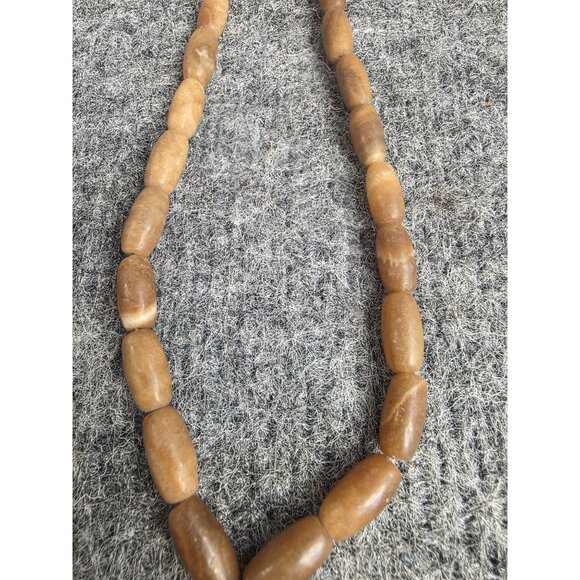 Carved Eagle Pendant Necklace With Brown Beads Tribal Design Unique Vtg - Picture 3 of 7